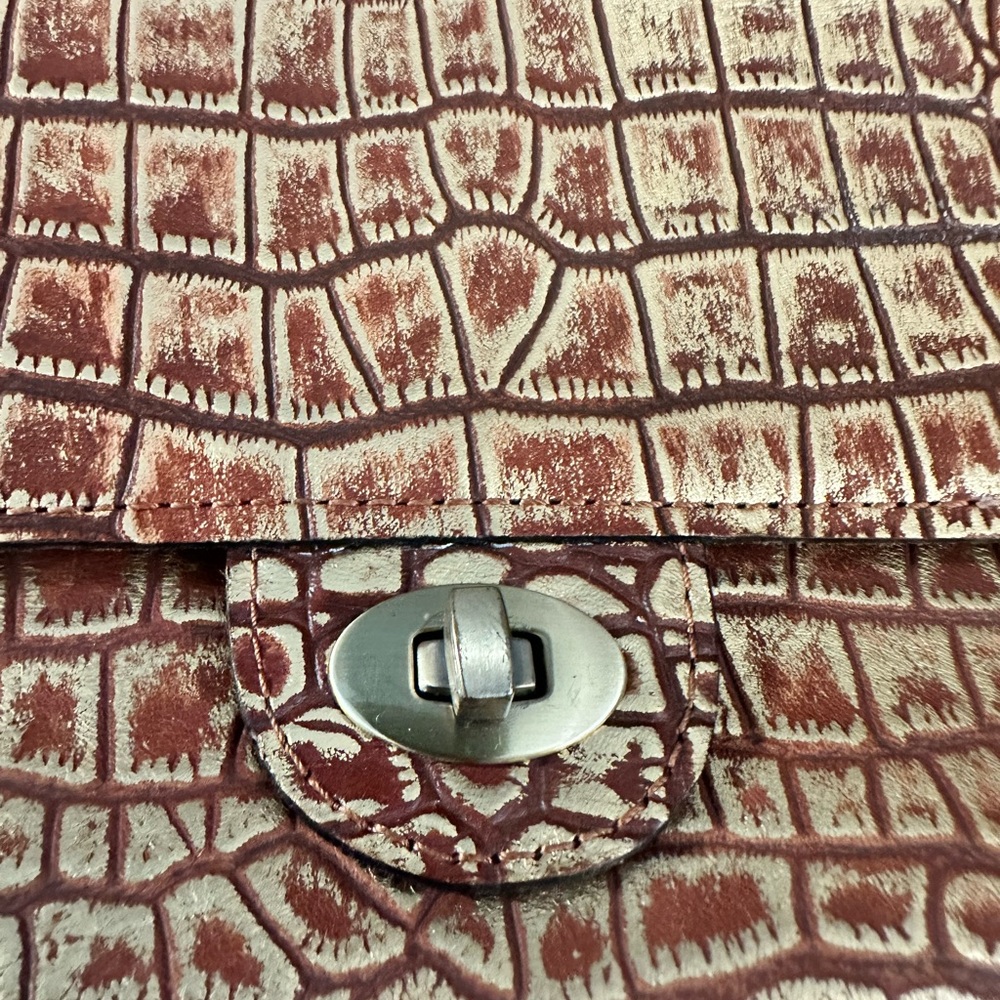 Patricia Nash Textured Brown Leather Clutch Shoulder Bag - Picture 4 of 7